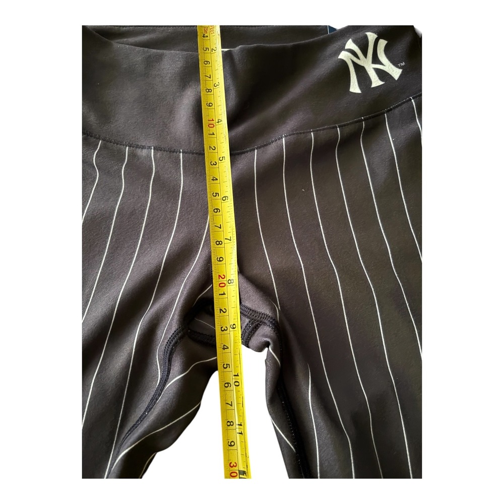 MLB New York Yankees Pinstripe Leggings Navy Blue XS Forever Collectibles - Picture 6 of 8